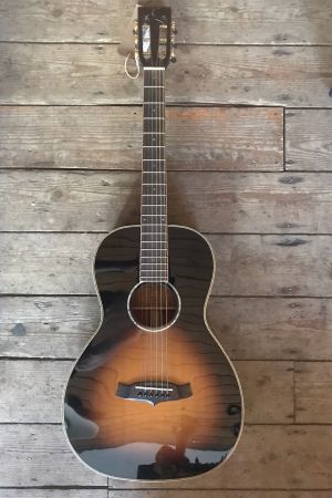 Tanglewood TW73VS Left handed Used